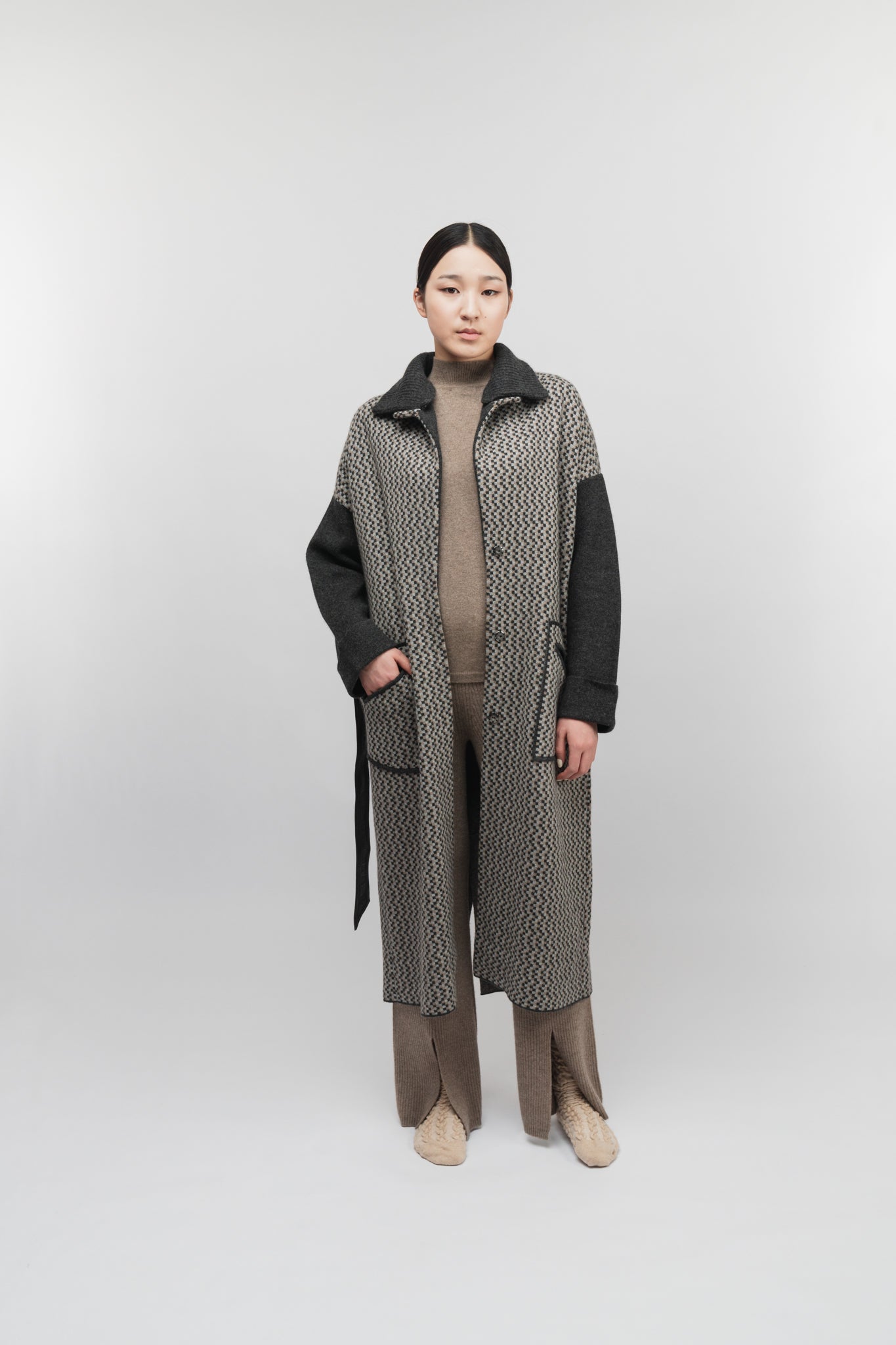 (Made to order) Dual-Tone Longline Coat (Charcoal)