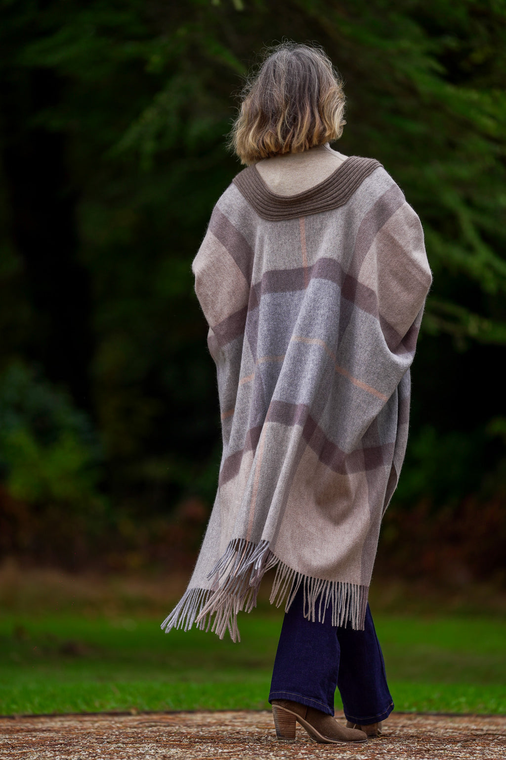 Undyed baby cashmere Poncho + Gift Sleeping Socks