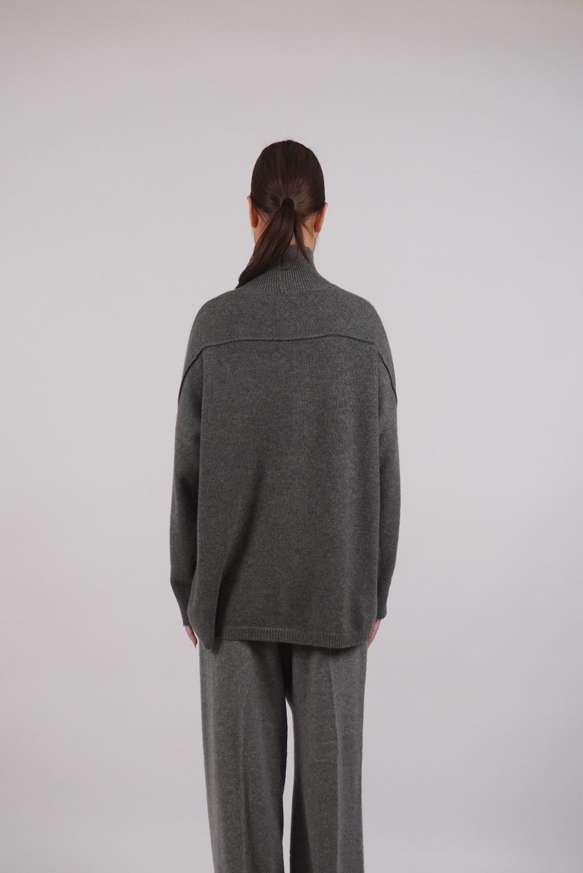 Liath turtleneck
