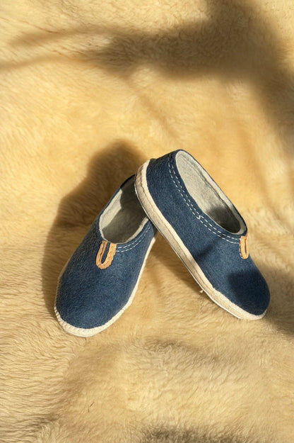 Wool slippers