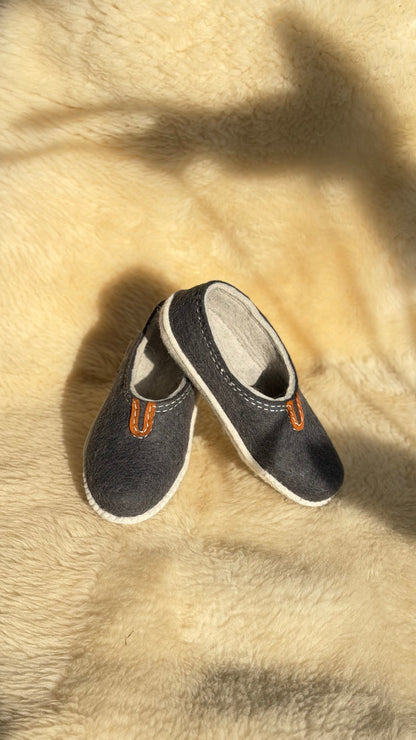 Wool slippers